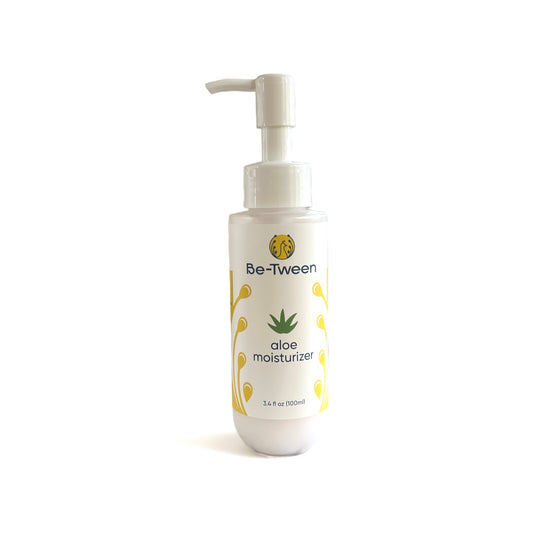 Be-Tween Aloe Moisturizer, a hydrating face lotion for tweens. Made with squalane and hyaluronic acid.
